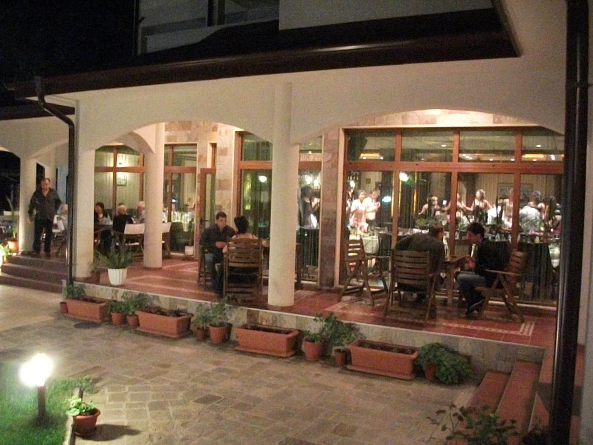 Hotel Park كارنوبات المظهر الخارجي الصورة